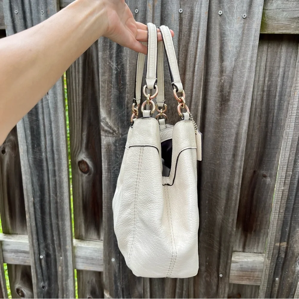 EUC Coach Lexy Shoulder Bag